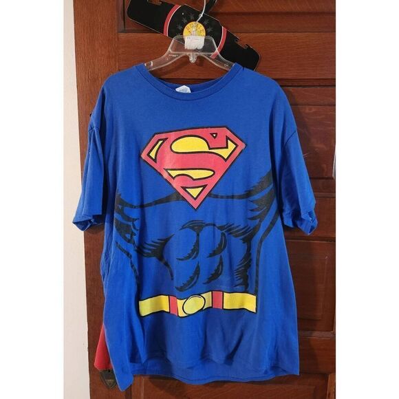 The officially licensed Superman Caped mens T-Shirt is a red, blue and yellow 10 - Picture 3 of 8